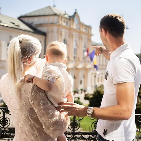 Hotel Balkan Centar Биелина Экстерьер фото